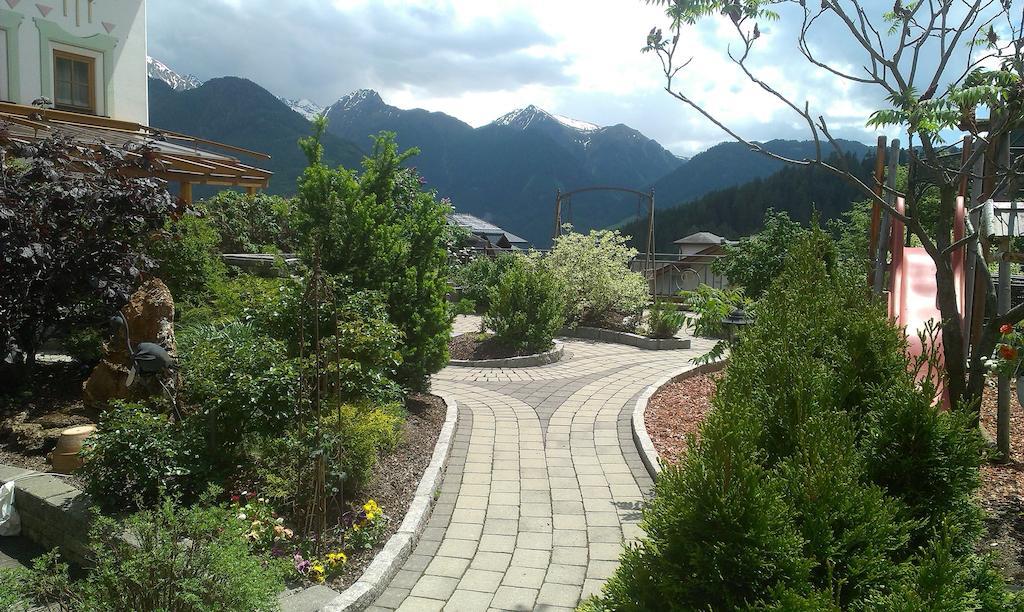 Hotel Garni Romantika 세르파우스 외부 사진