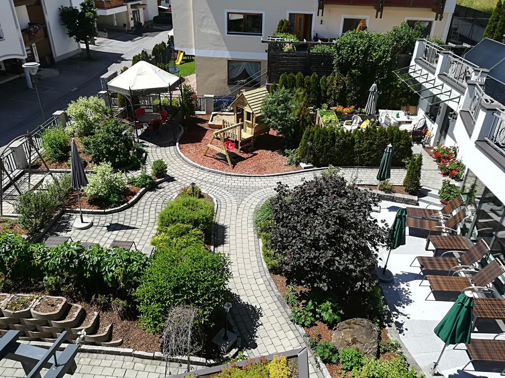 Hotel Garni Romantika 세르파우스 외부 사진