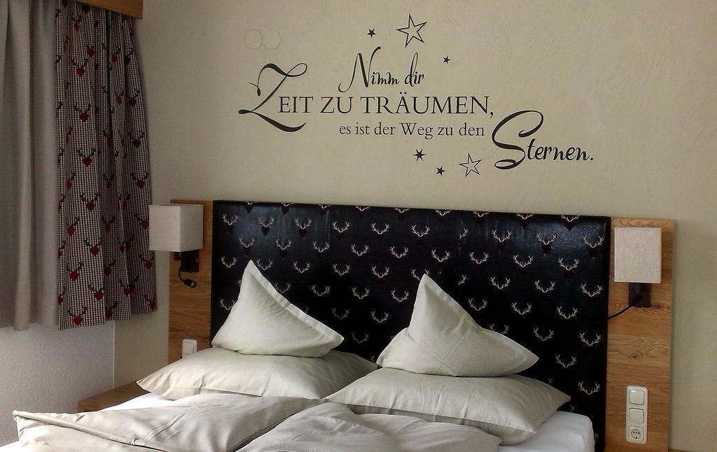 Hotel Garni Romantika 세르파우스 외부 사진